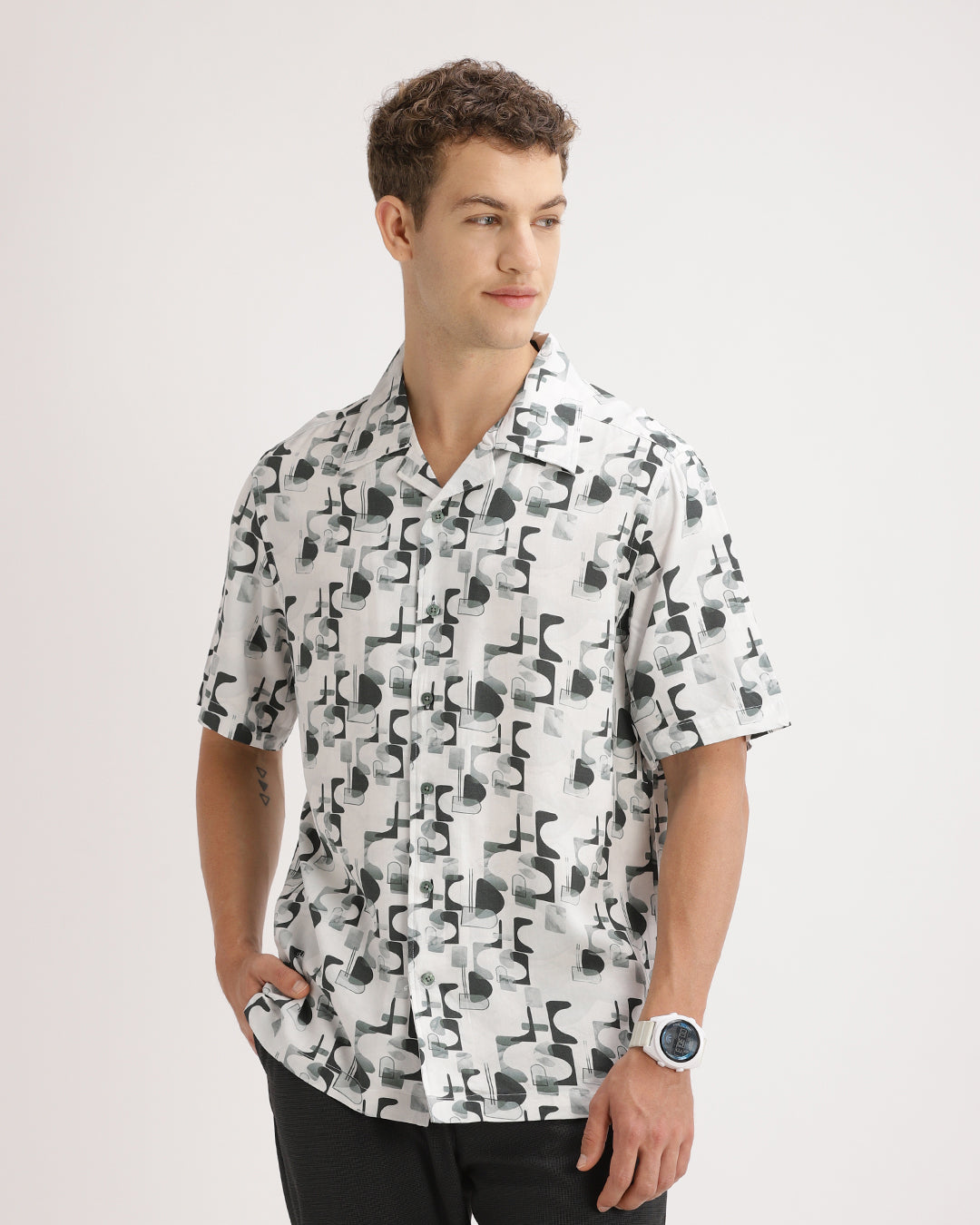Cirex -  Regular Fit Viscose Abstract Print Shirt