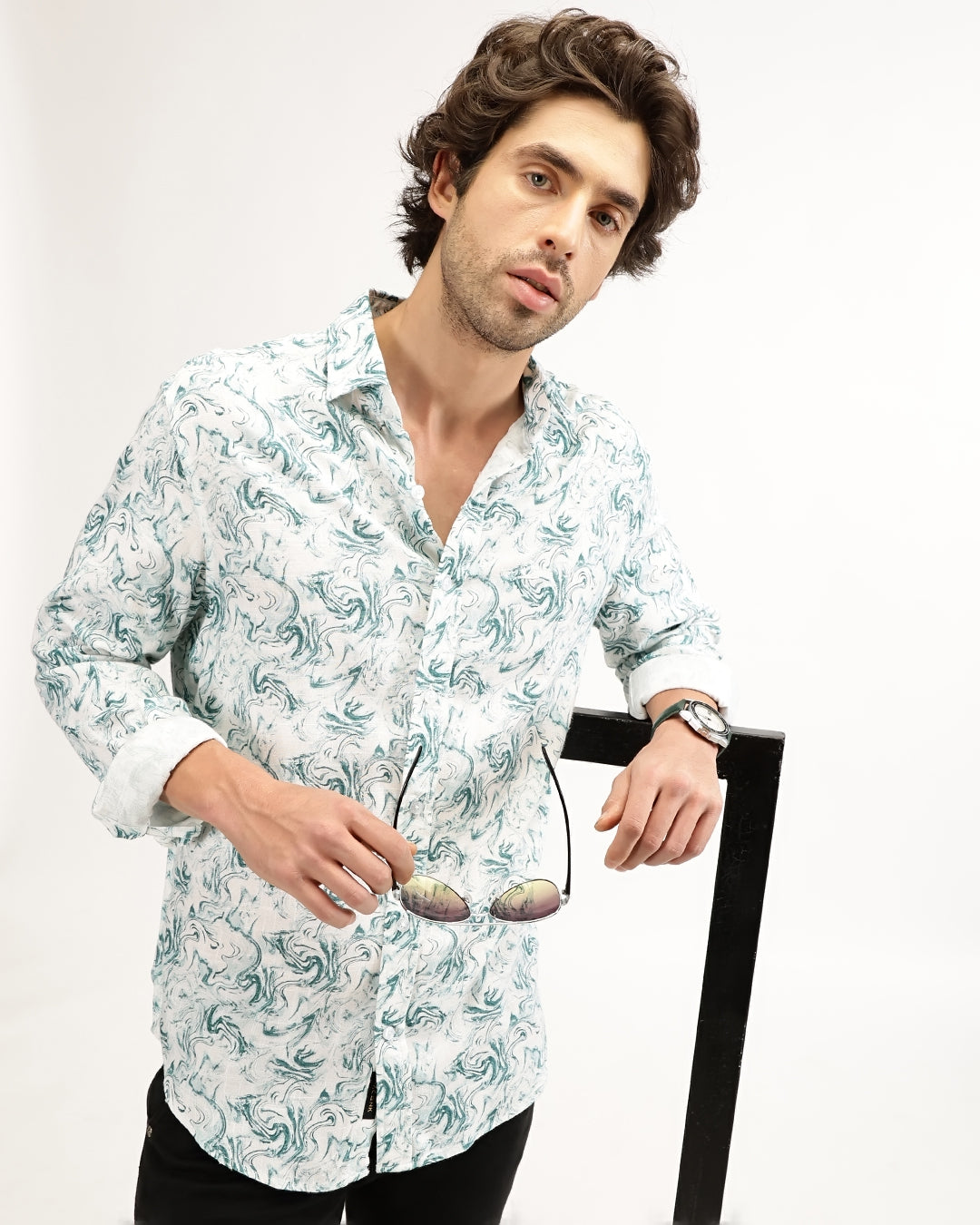 Cirex -  Regular Fit Viscose Abstract Print Shirt